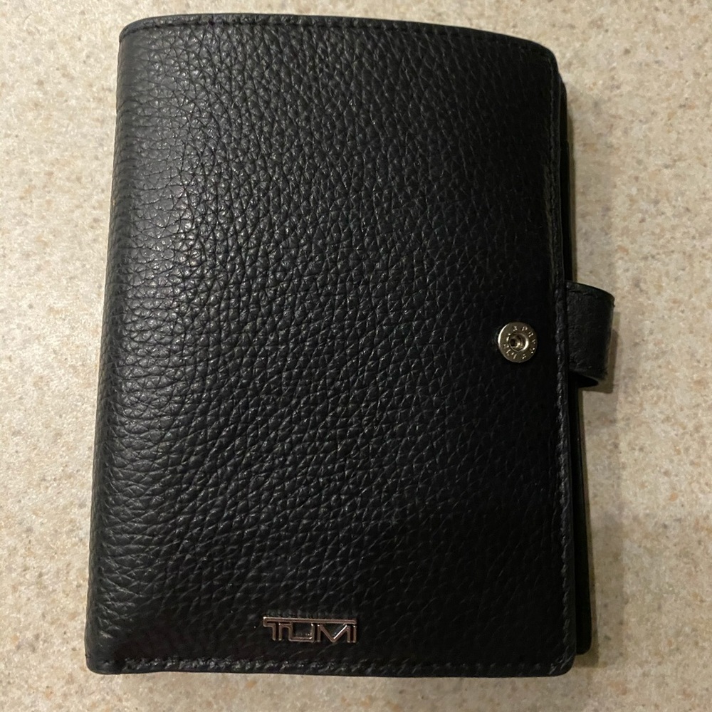 Tumi wallet and passport holder
